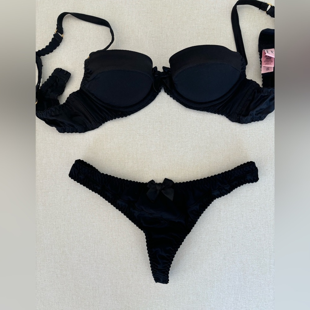 Agent Provocateur set black bra thong 32A 1 XS
